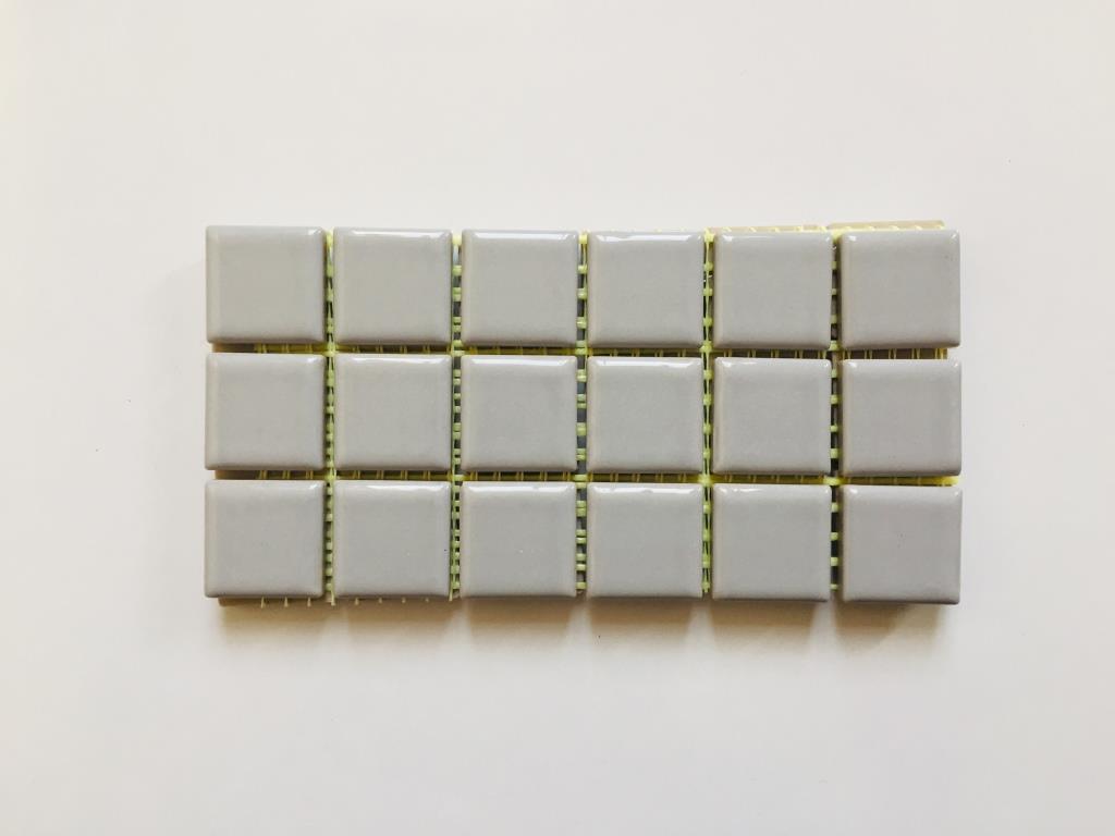 کاشی سرامیک 2.5 در 2.5 سانتیمتر