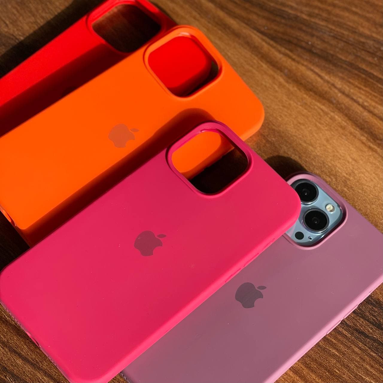 قاب سیلیکونی آیفون سری ۱۳