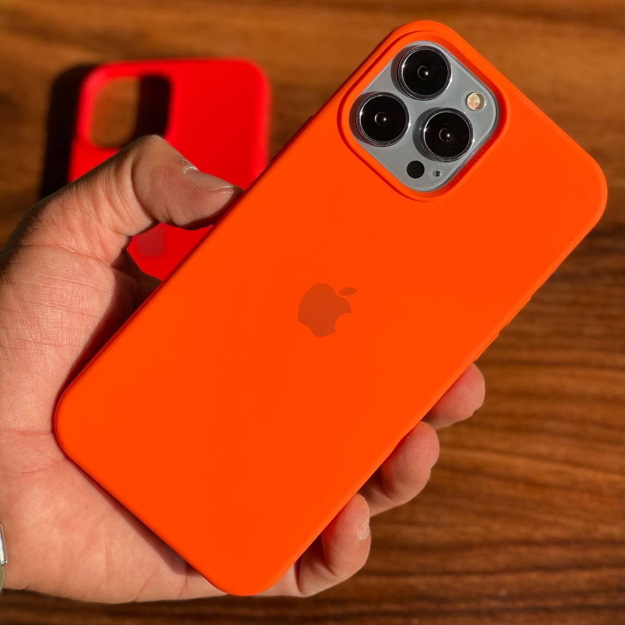 قاب سیلیکونی آیفون سری ۱۳