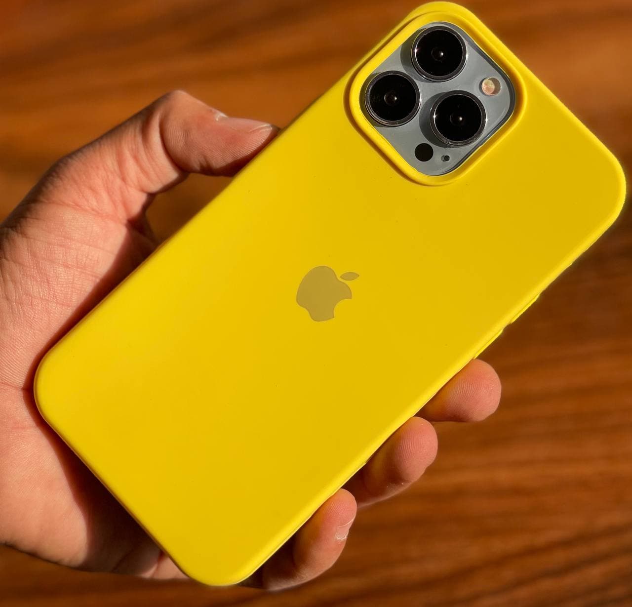 قاب سیلیکونی آیفون سری ۱۳