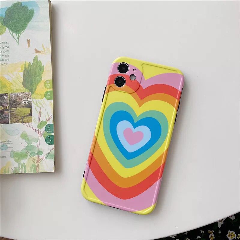 قاب رنگین کمان قلبی