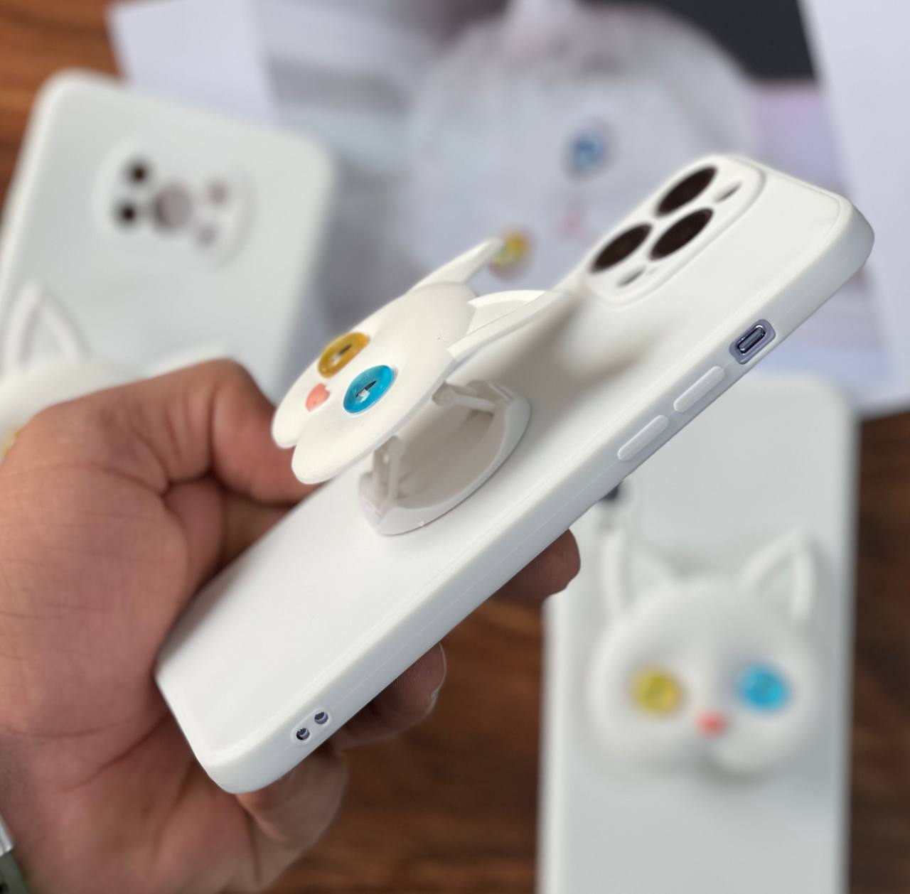 قاب گربه چشم تیله ای سفید