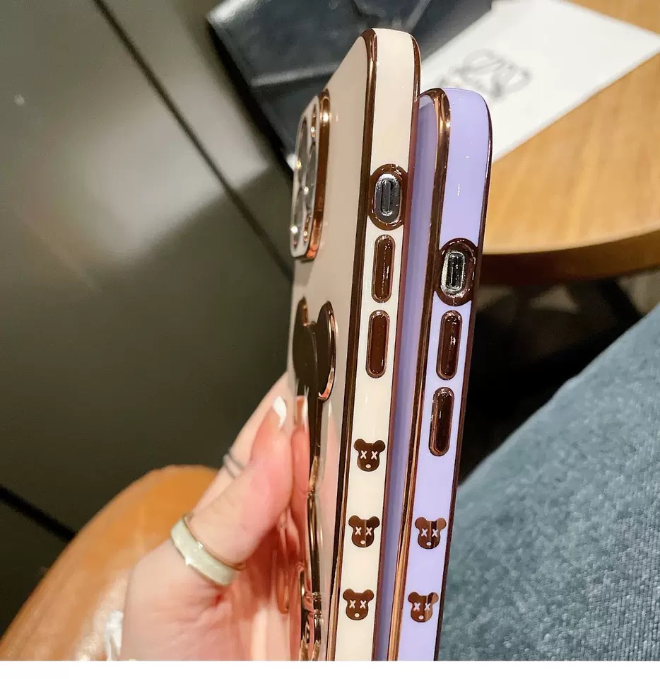 قاب آیفون golden bear