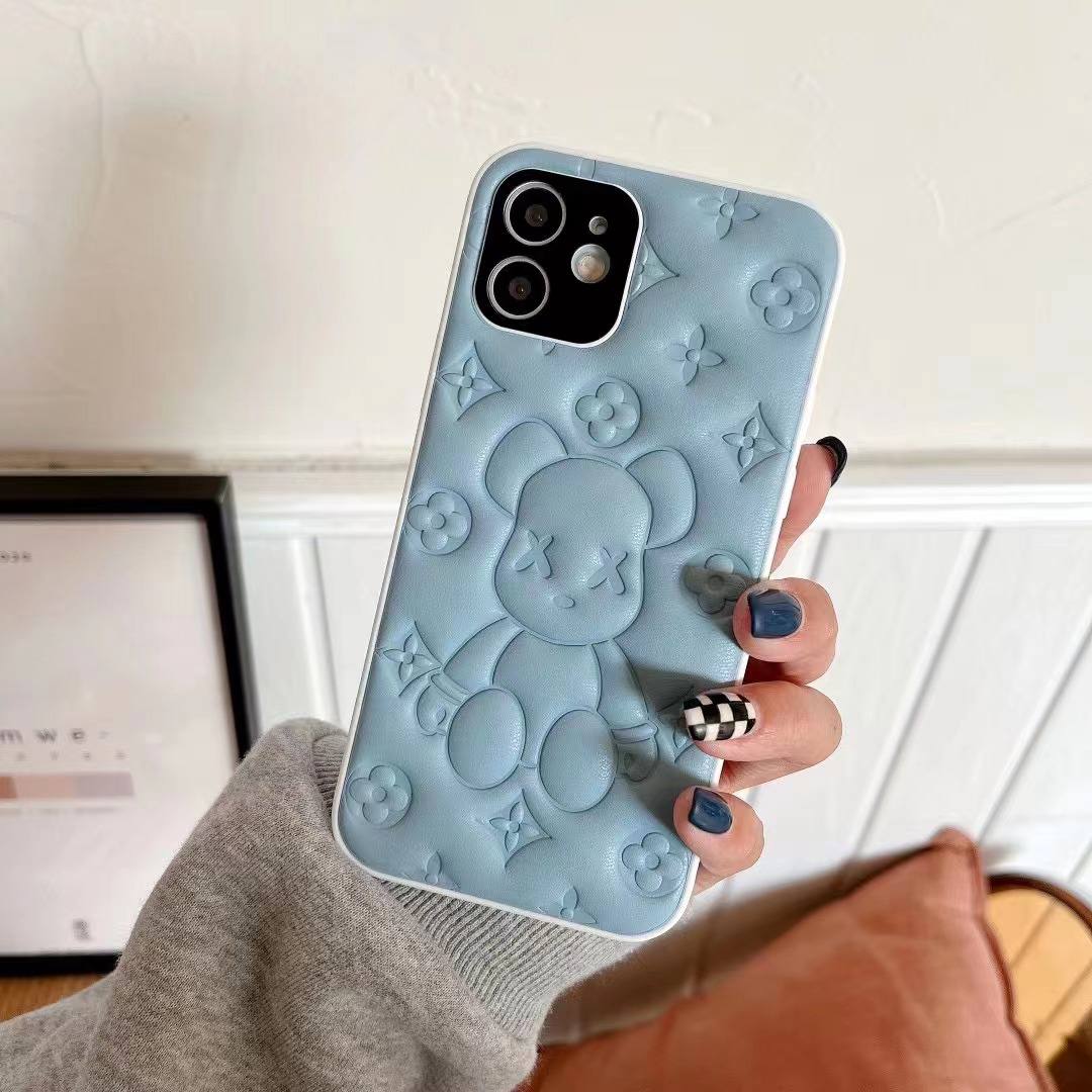 قاب kaws بالشتی