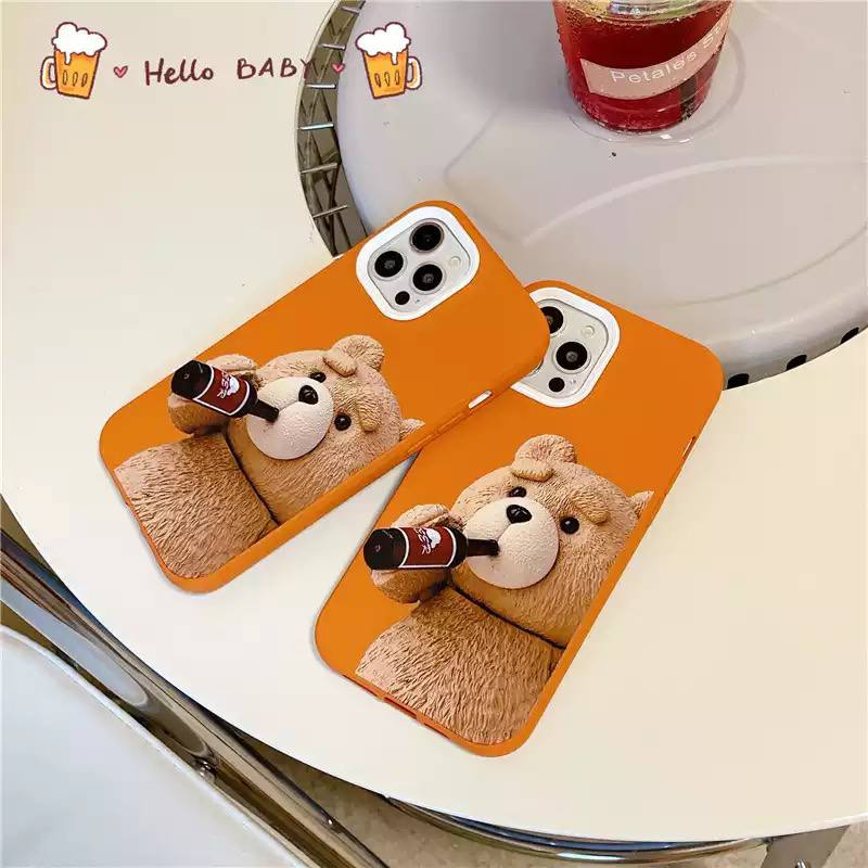 قاب آیفون طرح Drinking bear
