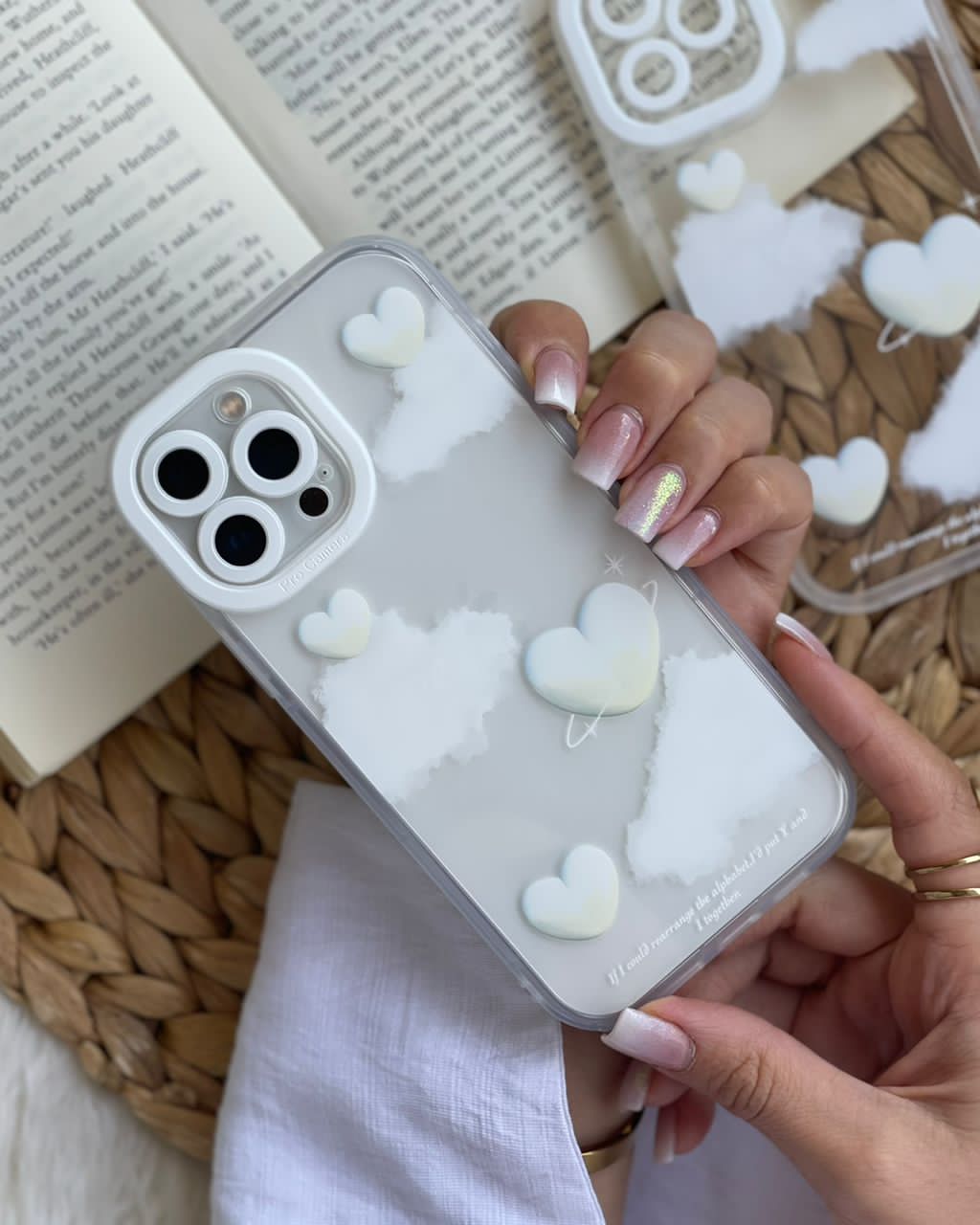 قاب آیفون طرح قلب و عشق آسمانی ابری