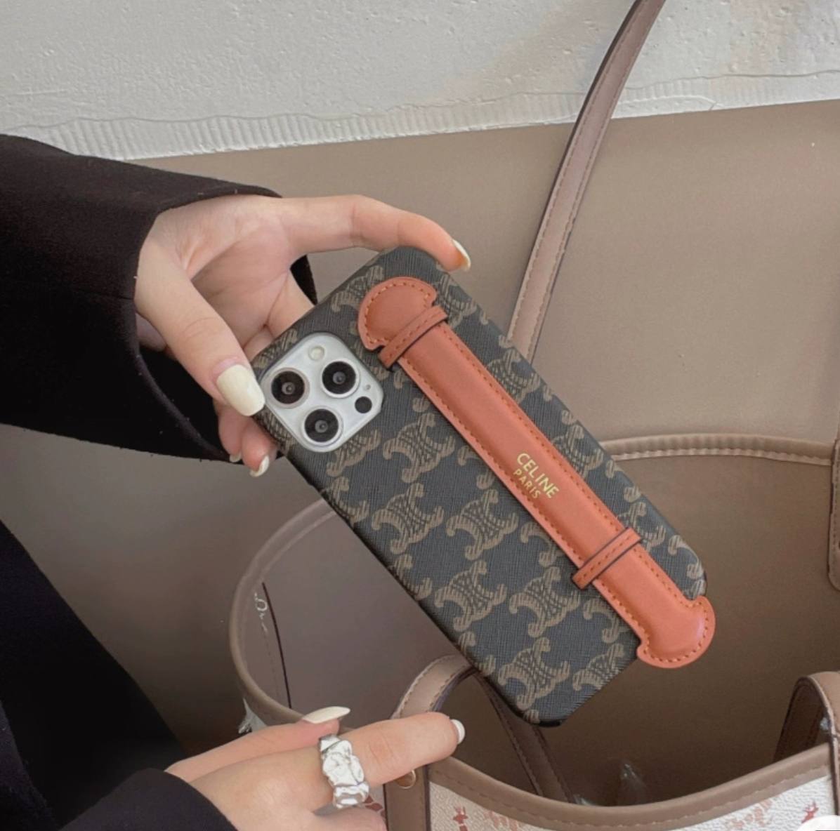 قاب Celine بند چرمی