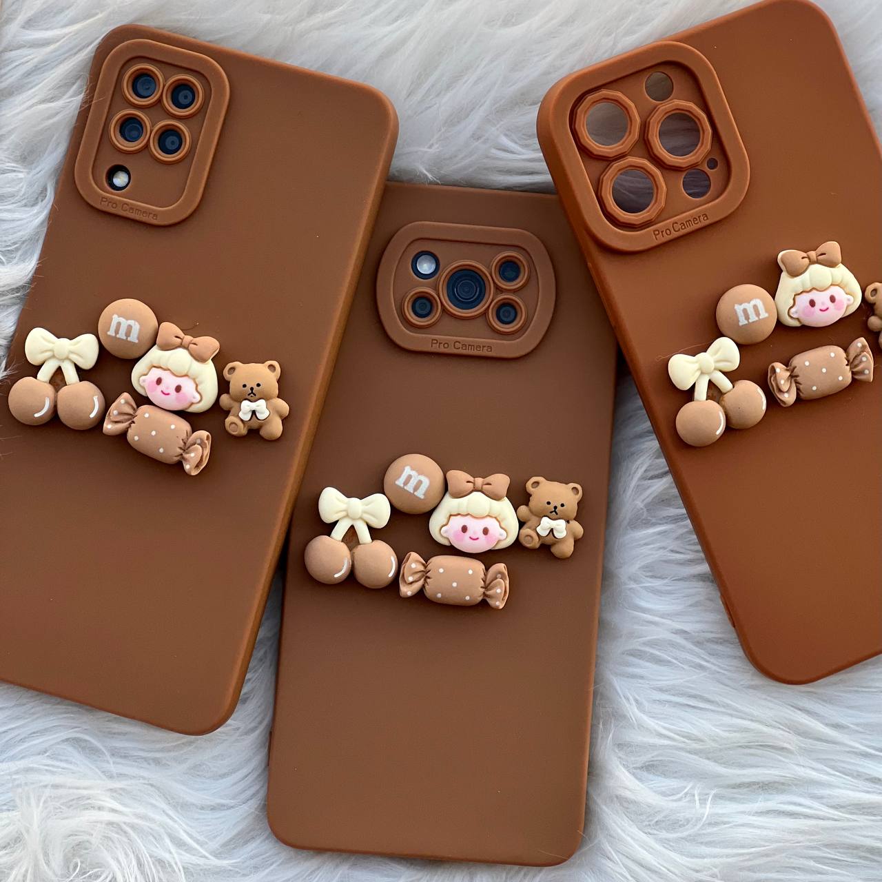 قاب عروسک های مینیمال‌‌ برجسته