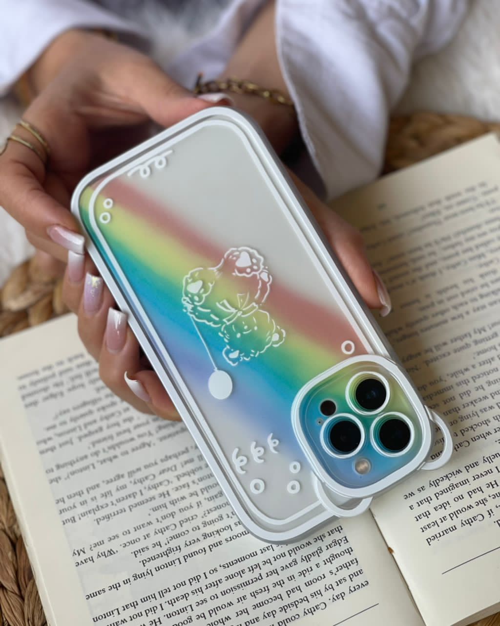 قاب موبایل آیفون خرس رنگین کمان