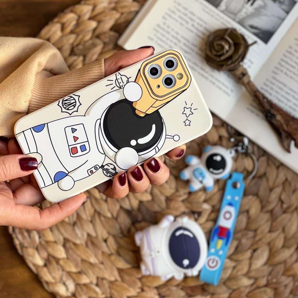 قاب موبایل آیفون فضانورد ناسا تلسکوپ دار