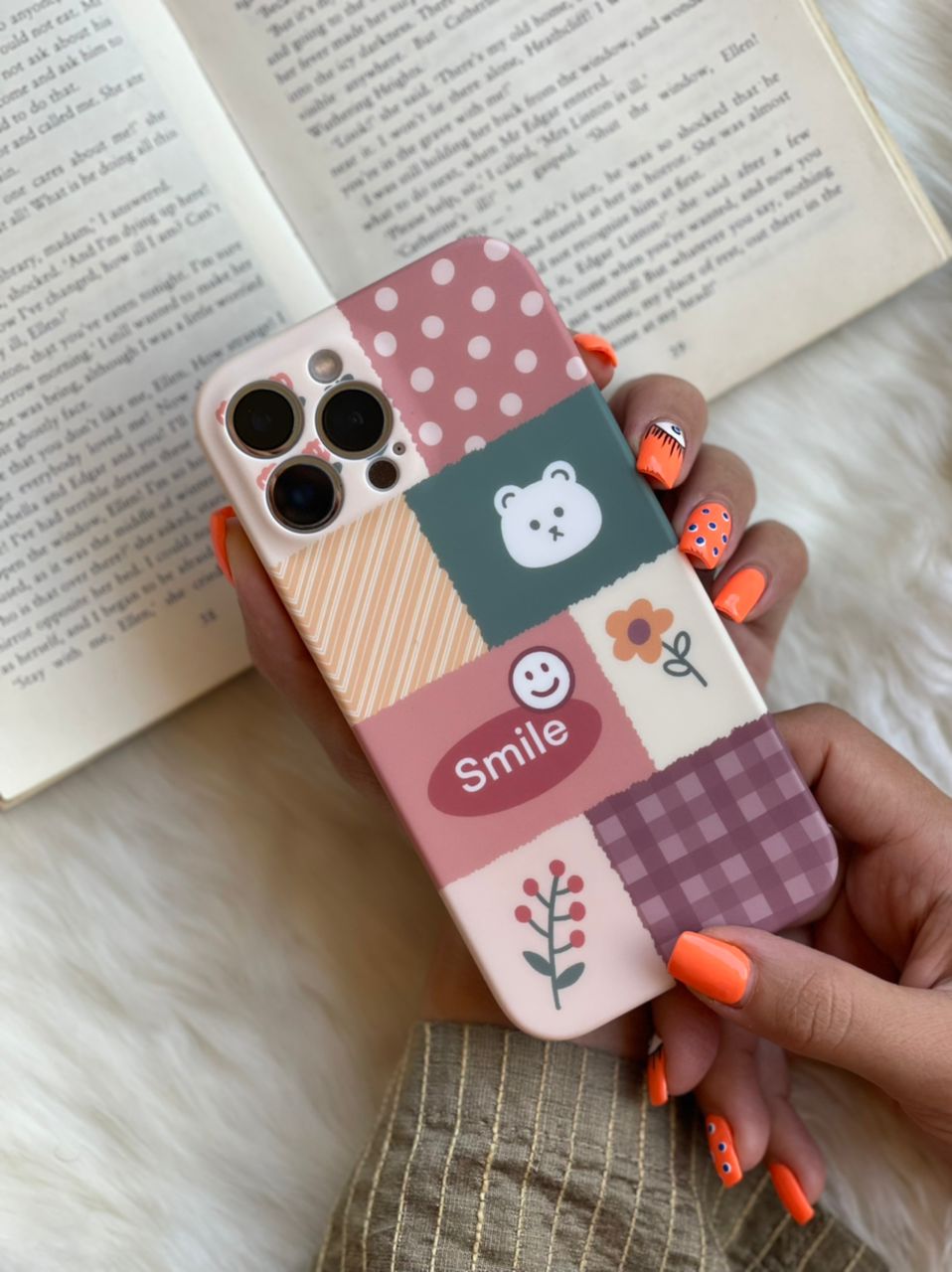 قاب موبایل آیفون شاخه گل ارغوانی