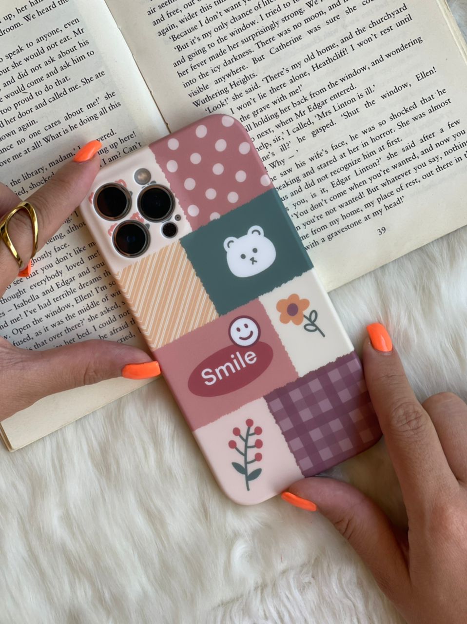 قاب موبایل آیفون شاخه گل ارغوانی