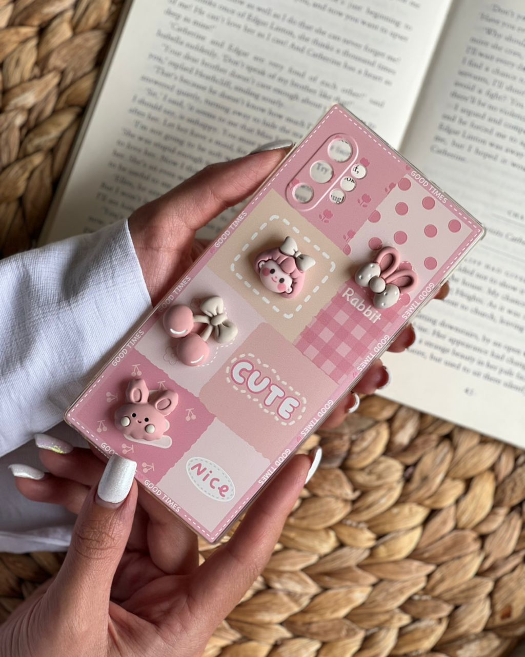 قاب موبایل سامسونگ سرزمین عجایب خرگوش آلبالو