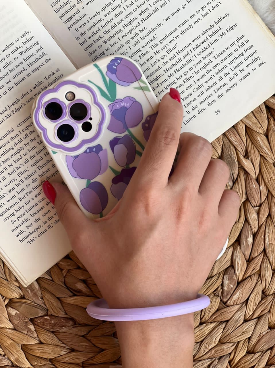قاب آیفون طرح گل لاله ژینا بنفش + حلقه ست
