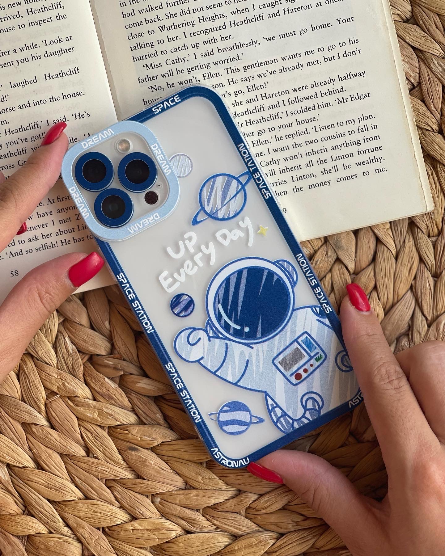 قاب آیفون ماهواره فضایی استارلینک محافظ لنزدار