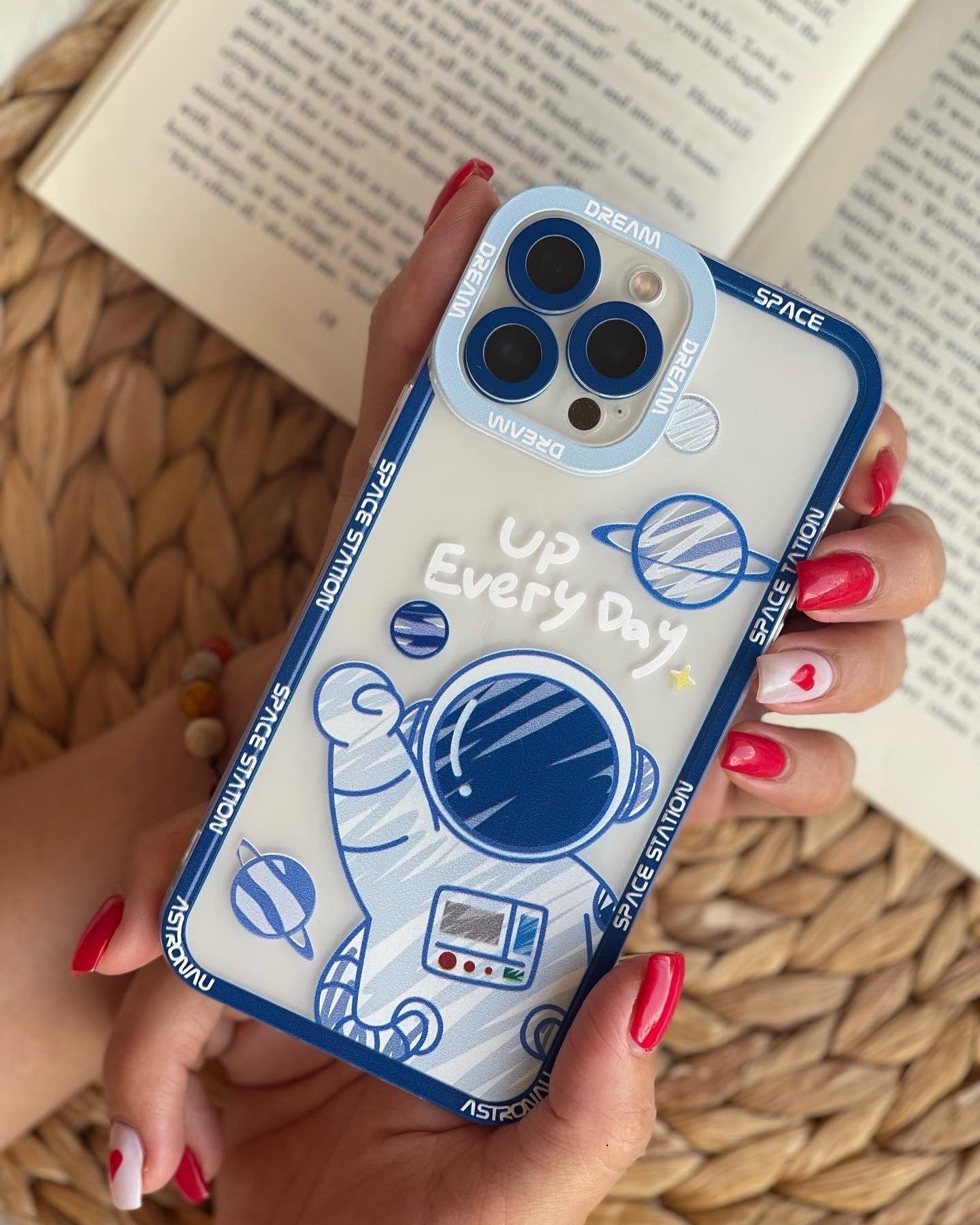 قاب آیفون ماهواره فضایی استارلینک محافظ لنزدار