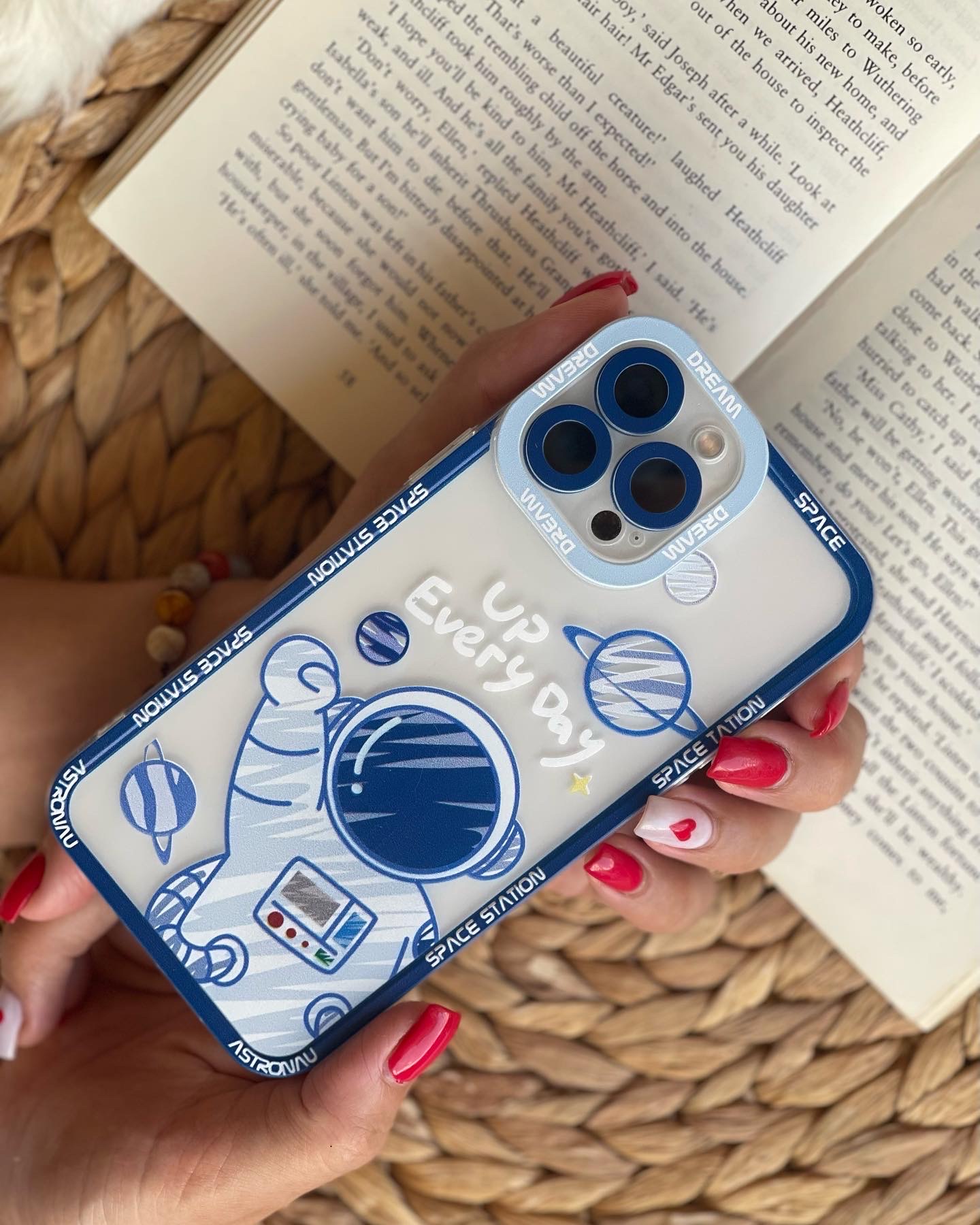 قاب آیفون ماهواره فضایی استارلینک محافظ لنزدار