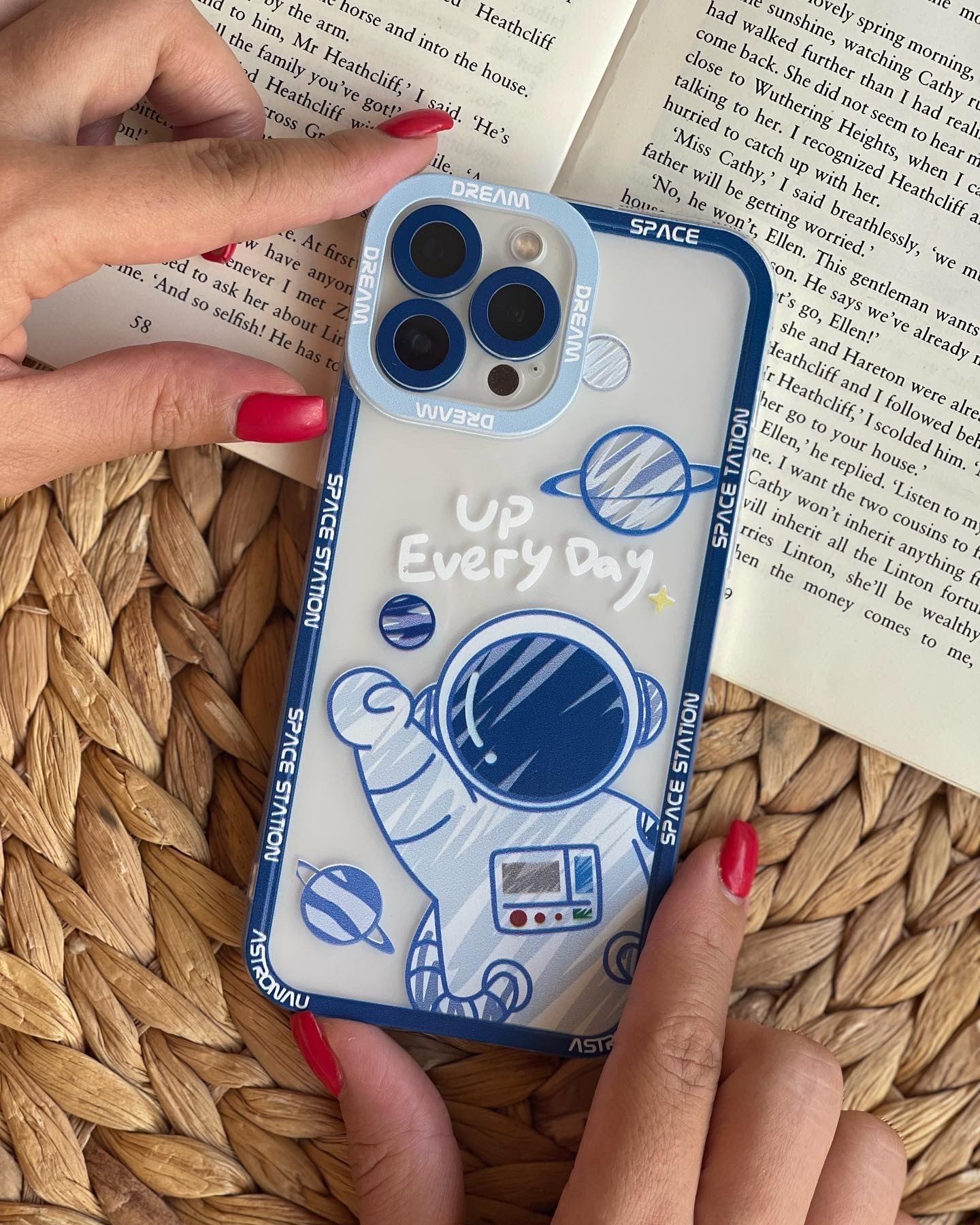 قاب آیفون ماهواره فضایی استارلینک محافظ لنزدار