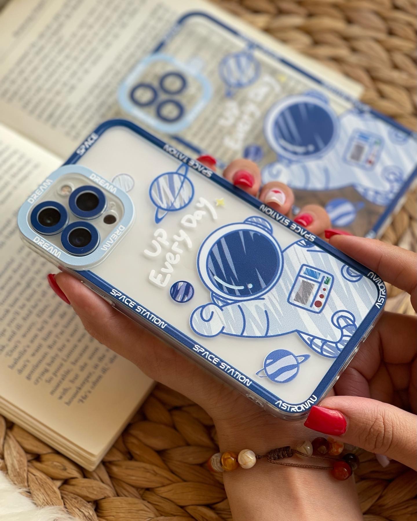 قاب آیفون ماهواره فضایی استارلینک محافظ لنزدار