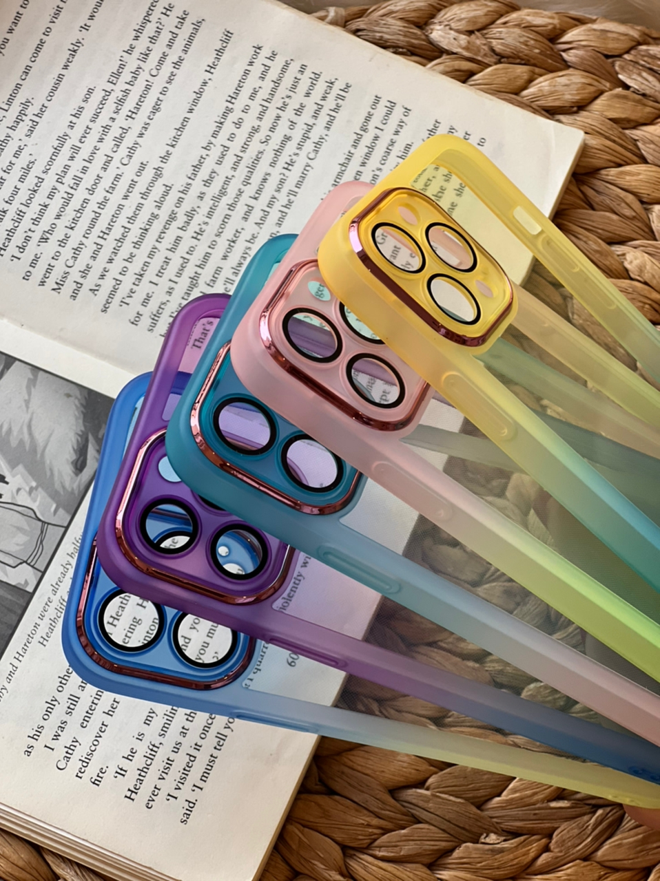 قاب موبایل آیفون یخ در بهشت دورنگ شفاف