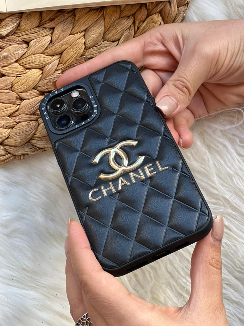 قاب موبایل آیفون شنل چرمی لوگو فلزی