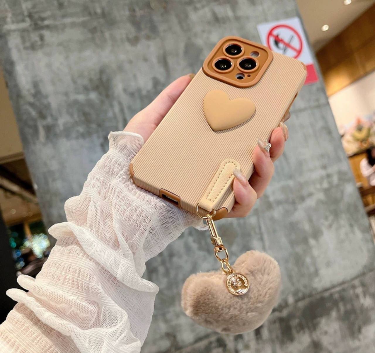 قاب قلبی کبریتی با آویز پشمی