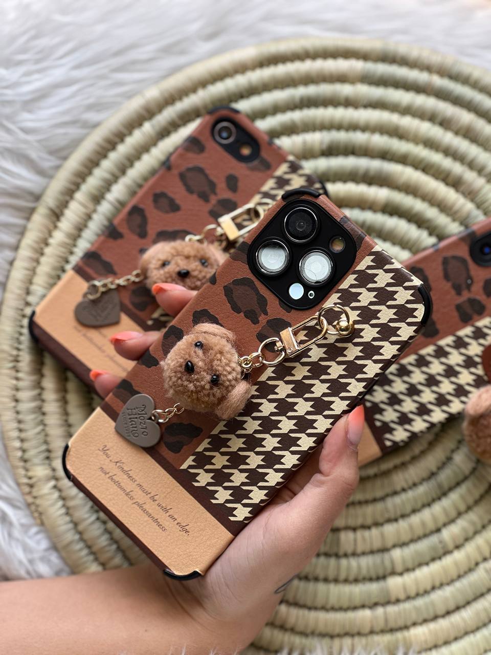 قاب آویز Pomeranian زمینه پلنگی