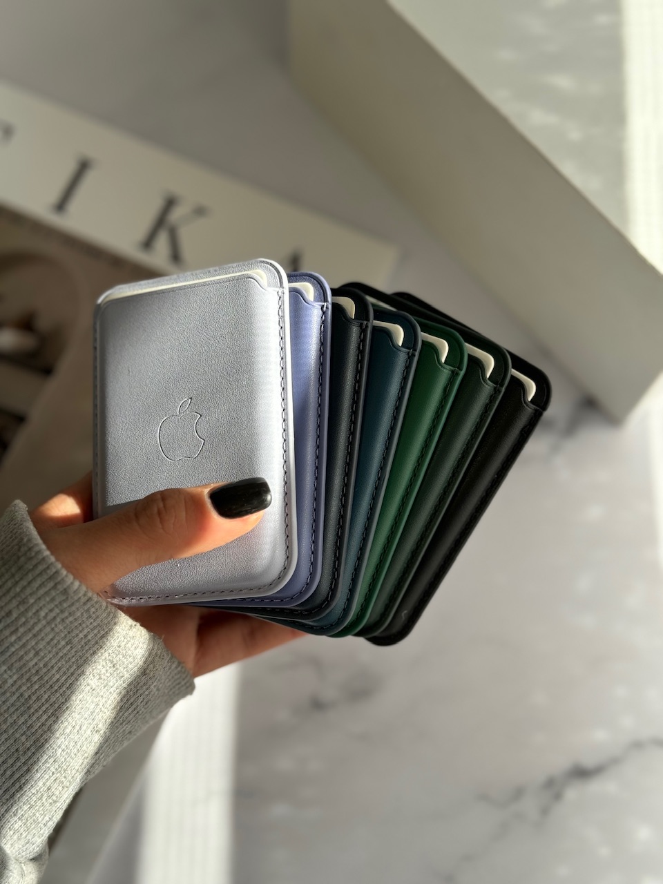 جاکارتی مگ سیف اپل Leather wallet magsafe