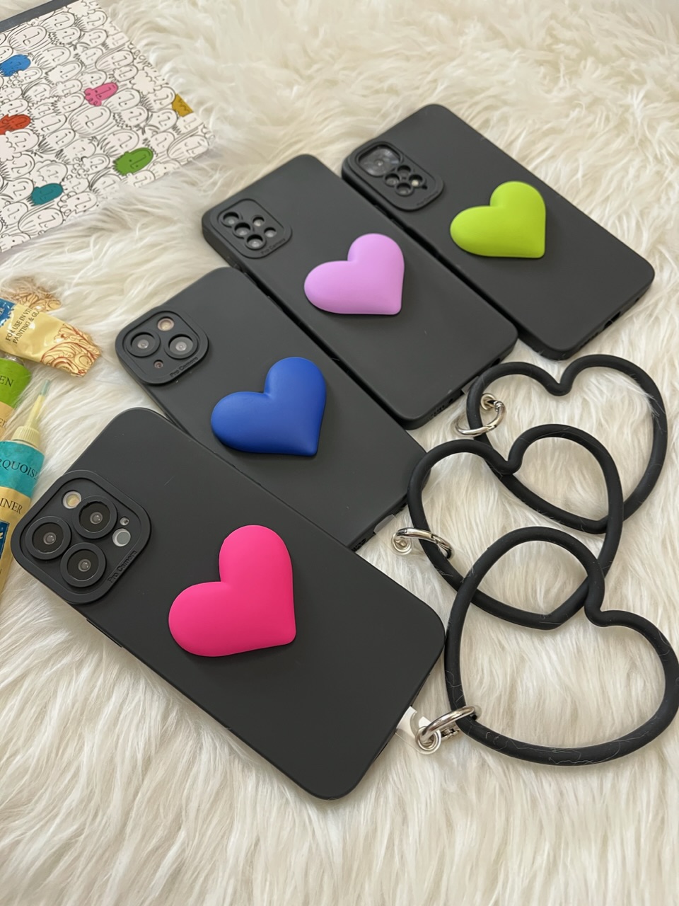 قاب قلبهای رنگی با بند النگویی