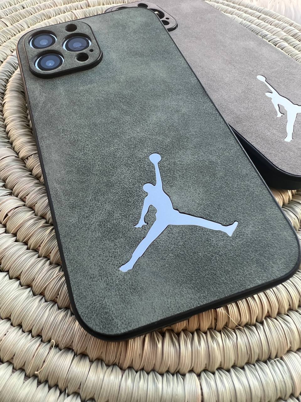 قاب جردن آیینه ای