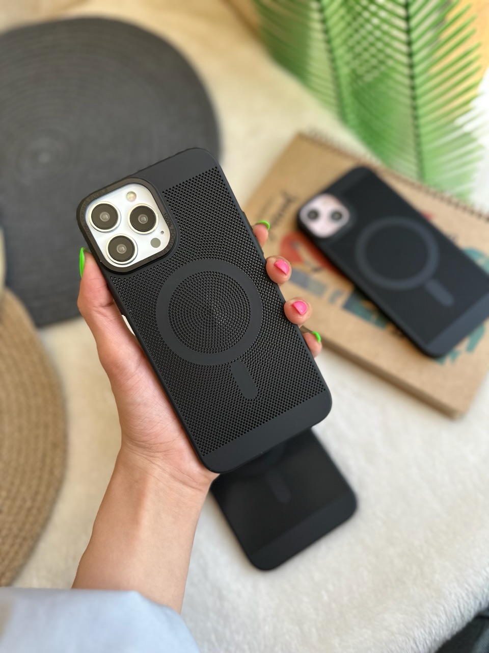 قاب Net Case with Magsafe