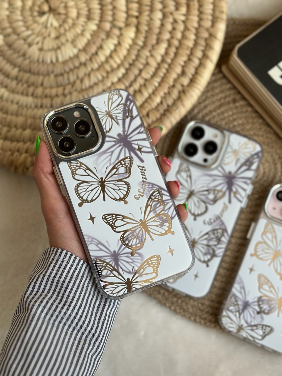 قاب پروانه آینه ای