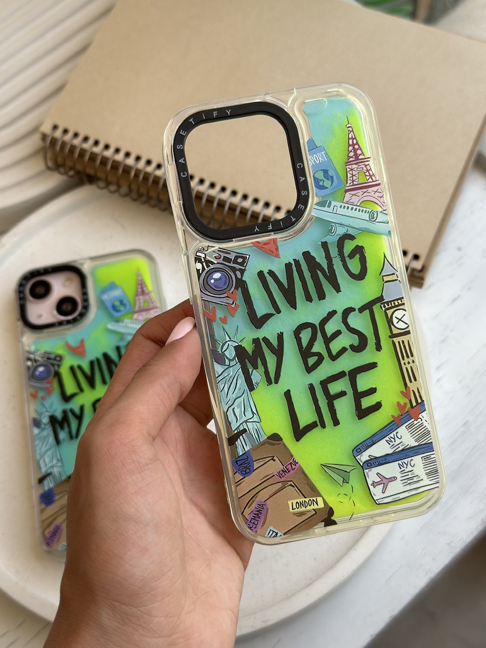 قاب آکواریومی شبرنگ Living My Best Life