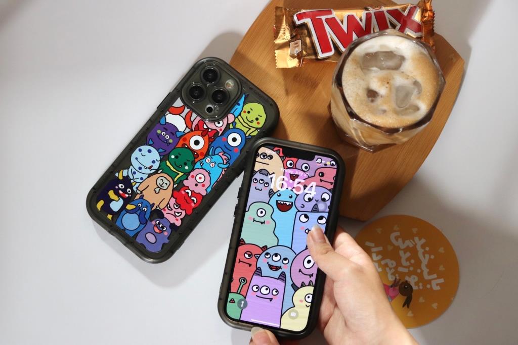 قاب موبایل آیفون هیولاهای کارتونی محافظ لنز دار