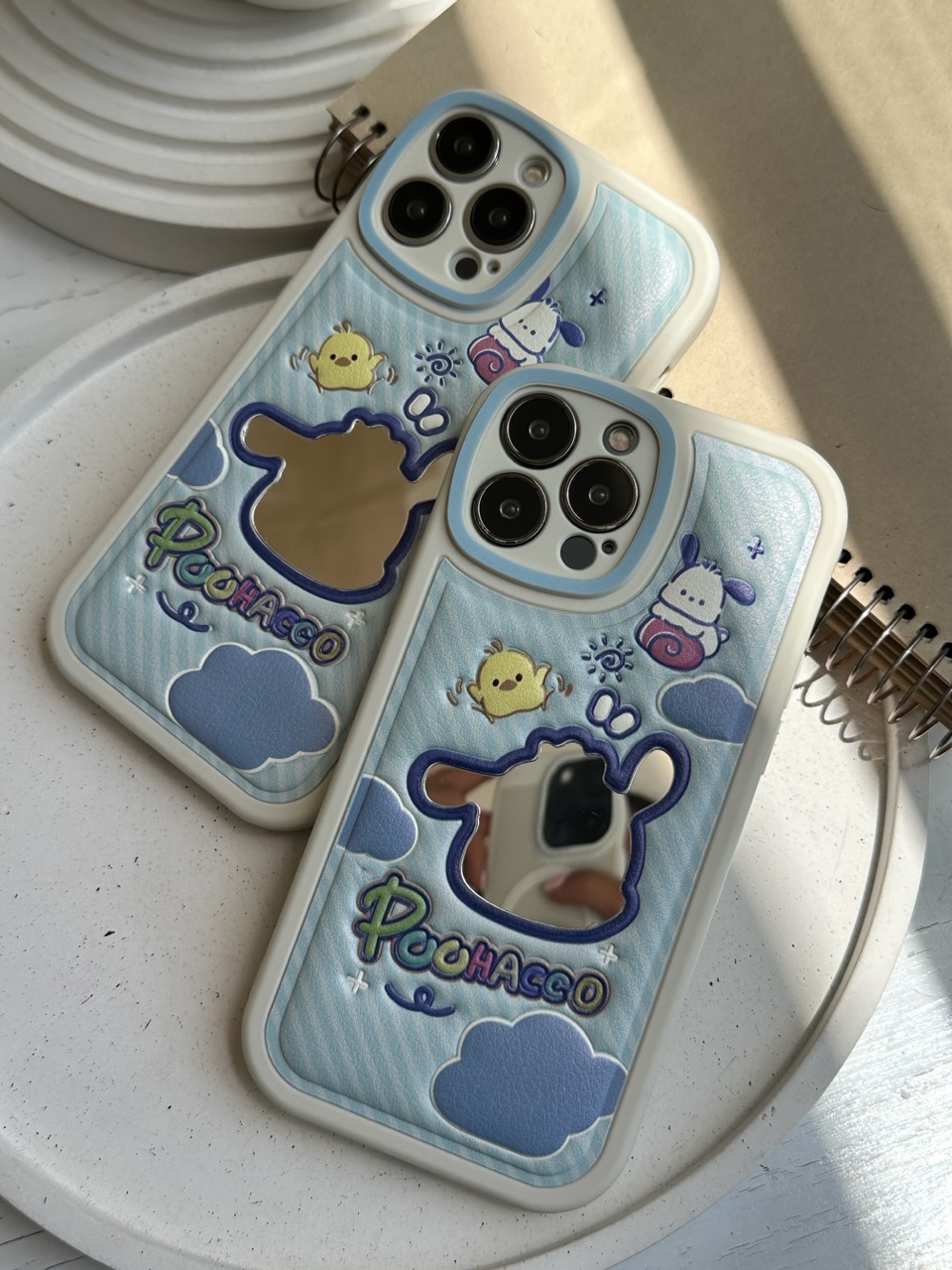 قاب Pochacco چرمی برجسته آینه دار