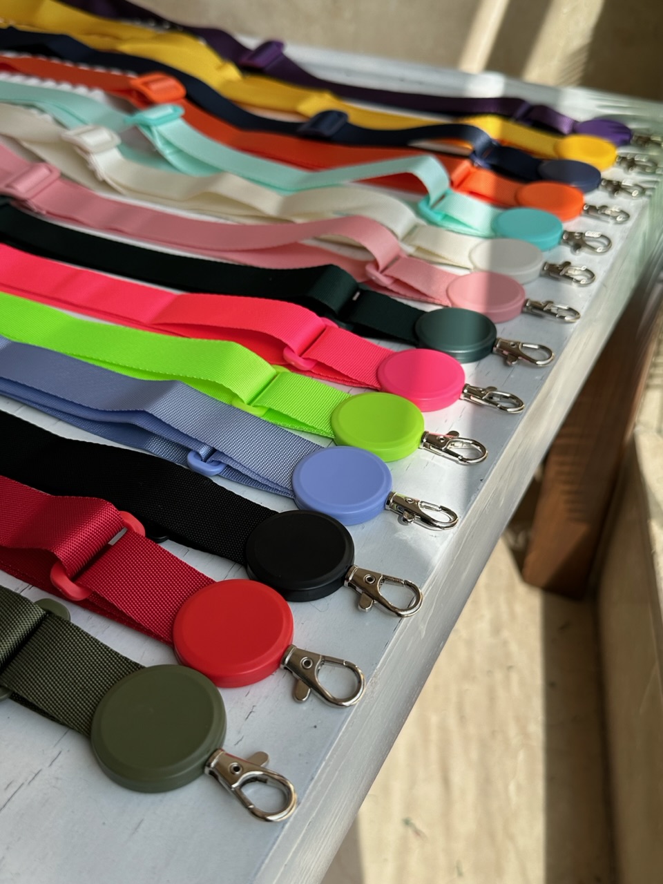 بند کراس بادی در 14 رنگ