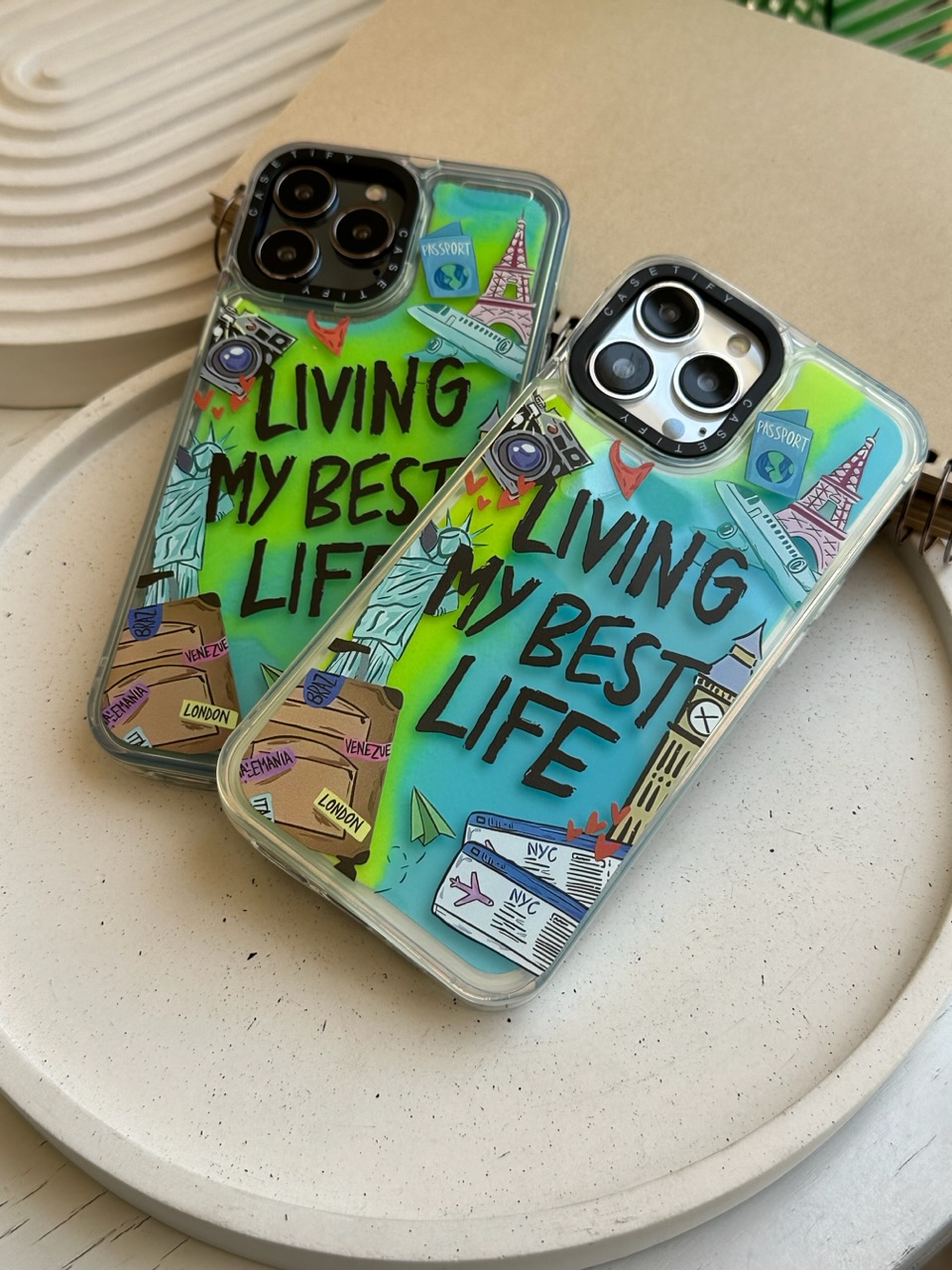 قاب آکواریومی شبرنگ Living My Best Life