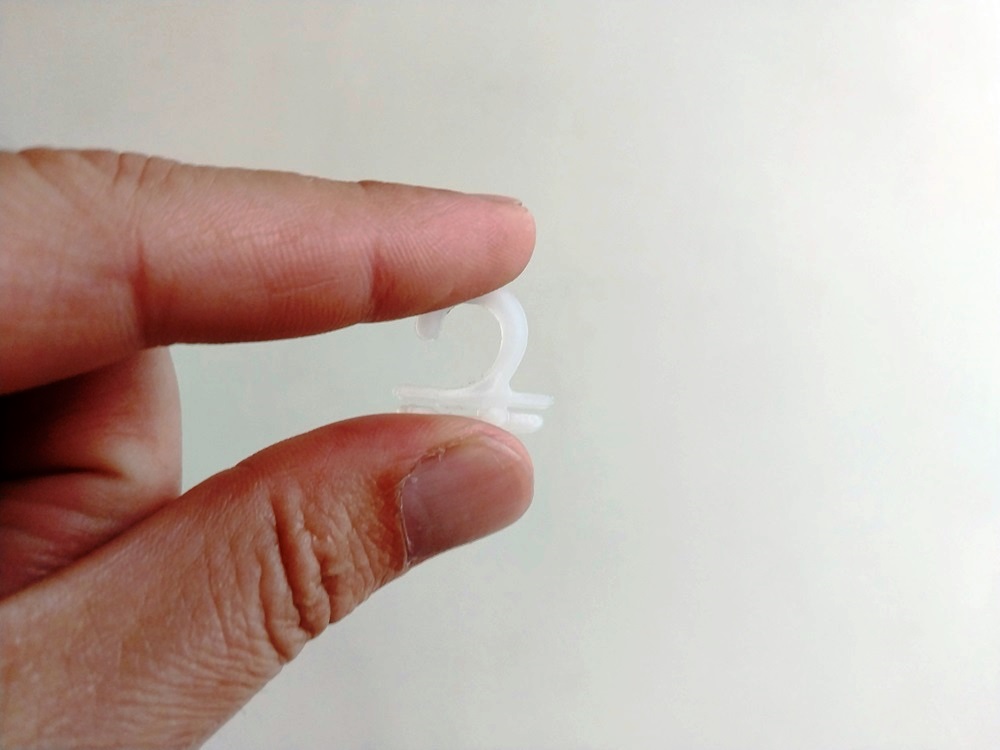 قلاب آویز جوراب