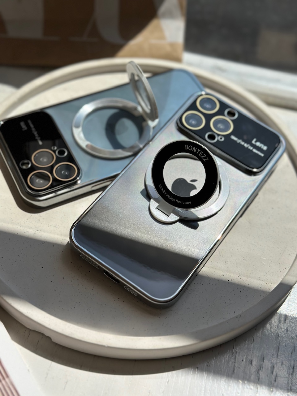 قاب Bontezz استند شو شفاف