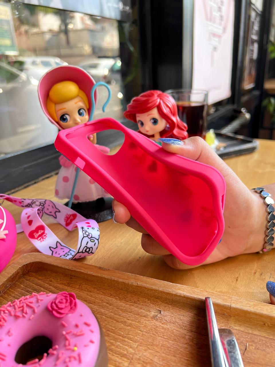 قاب Barbie صورتی فونت برجسته