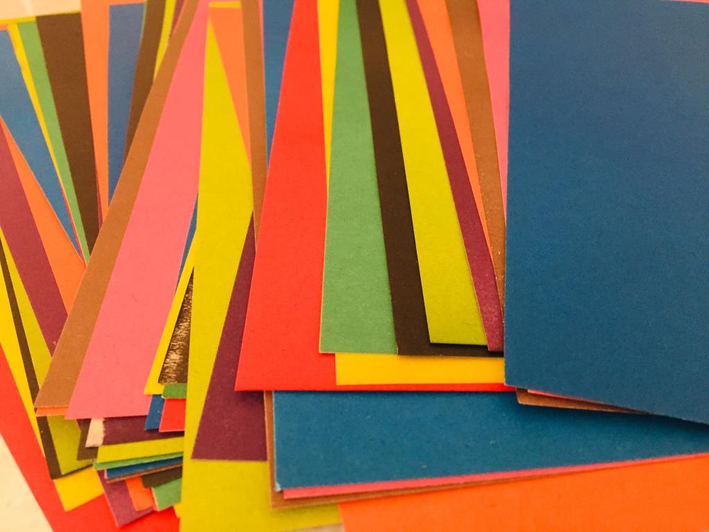 مقوای رنگی تیما بسته 50 عددی