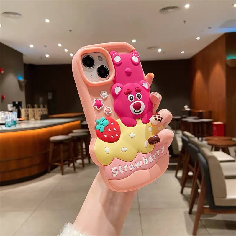 قاب آیفون Strawberry Bear