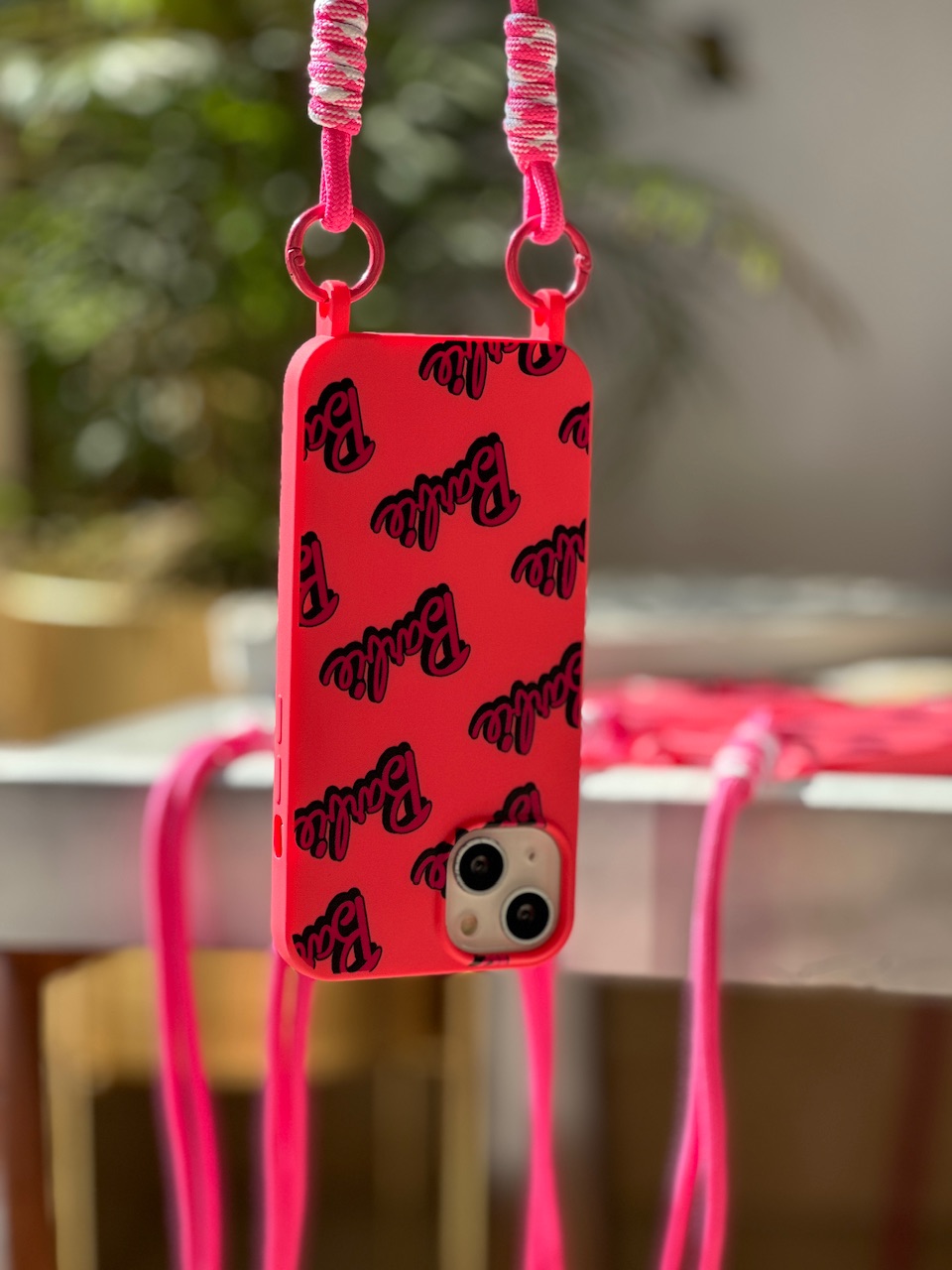 قاب آیفون باربی با بند