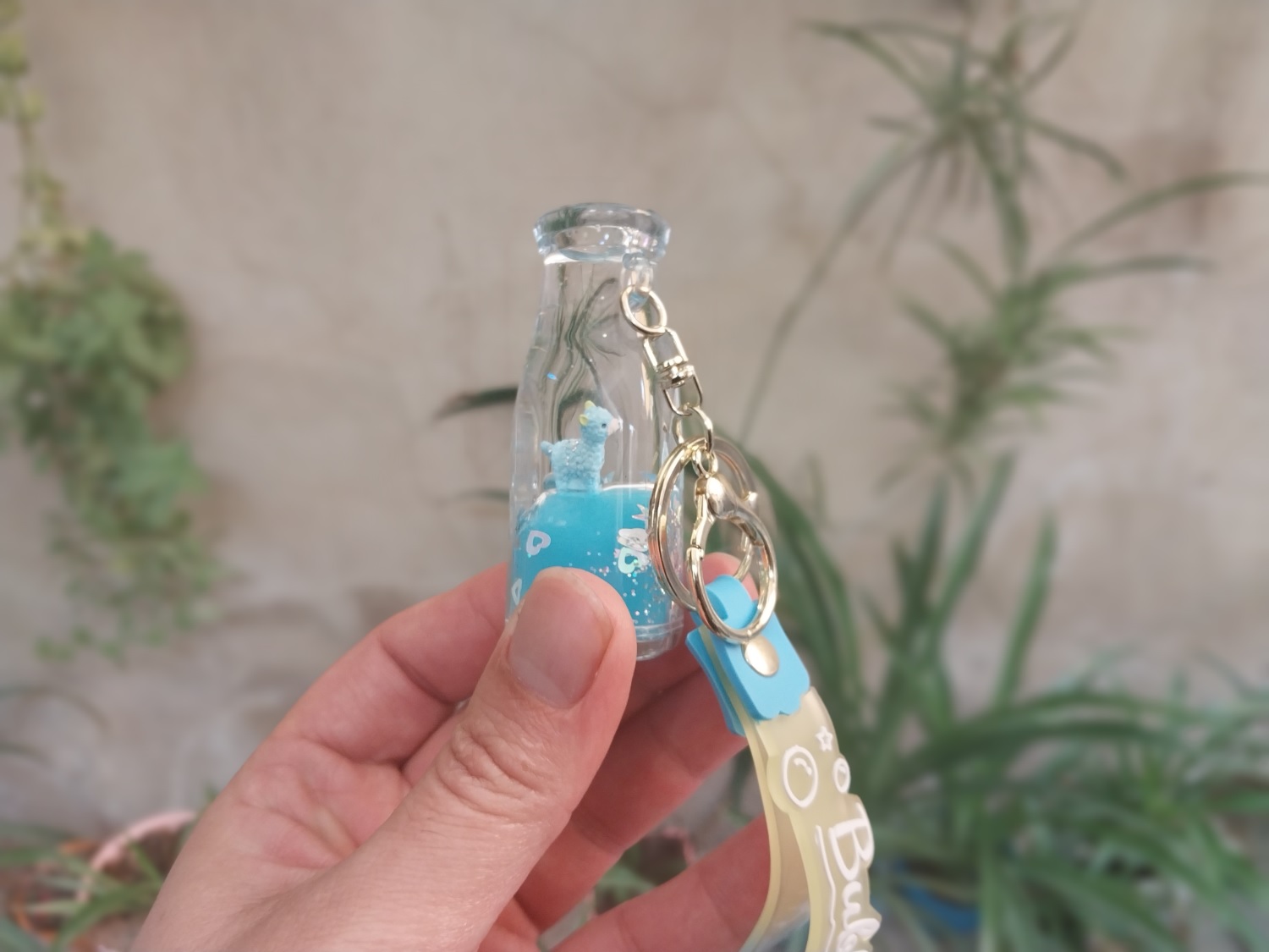 جاکلیدی آویز آکواریومی طرح بطری