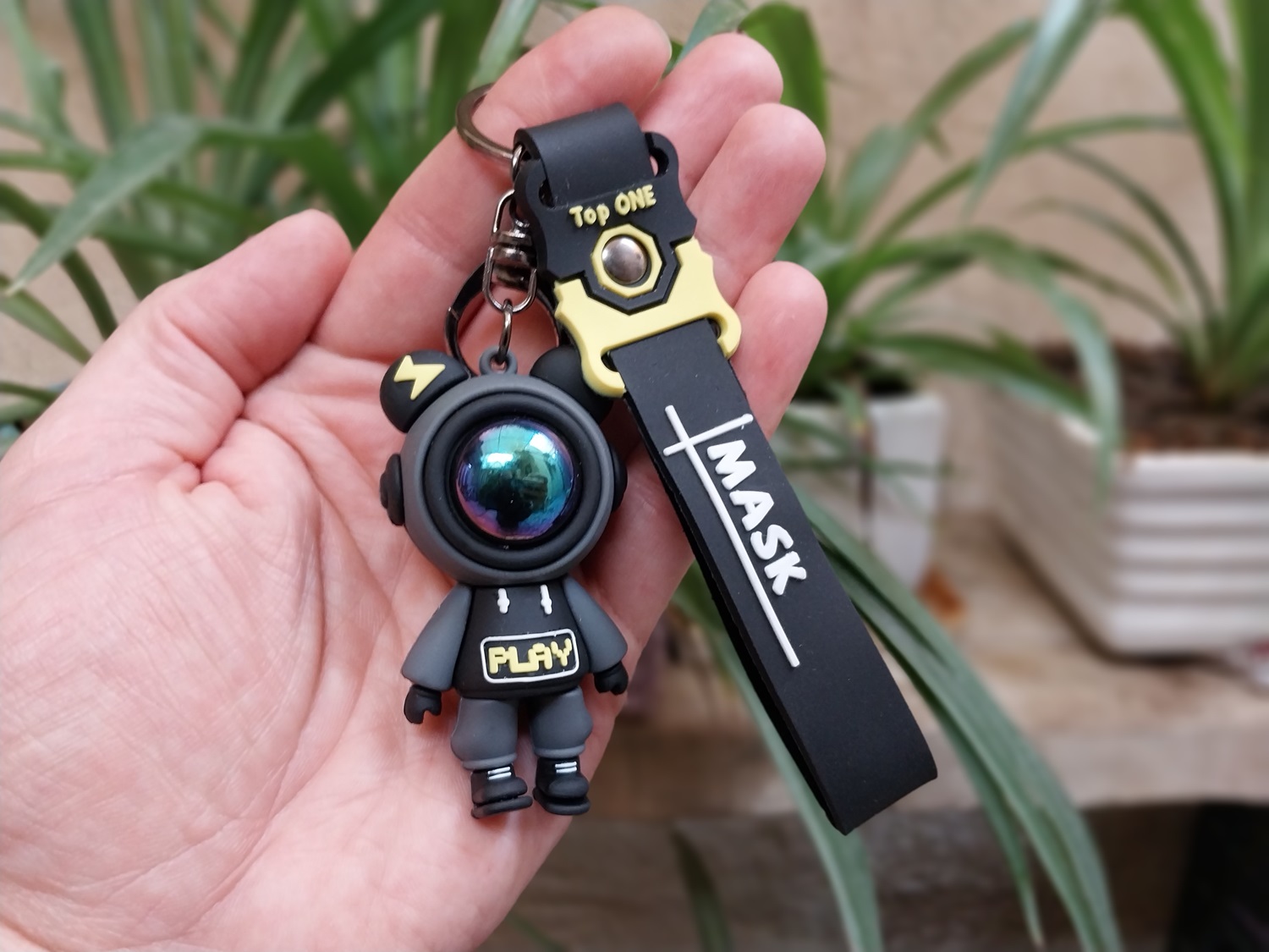 جاکلیدی آویز طرح فضانورد PLAY