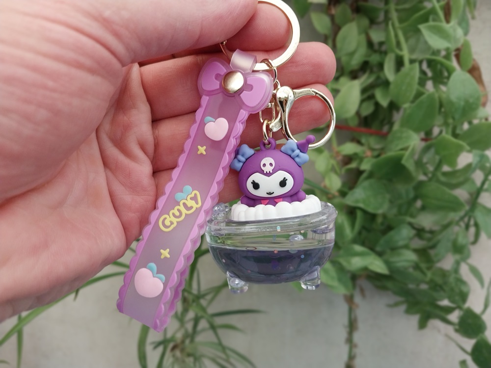 جاکلیدی آویز آکواریومی طرح کرومی Kuromi