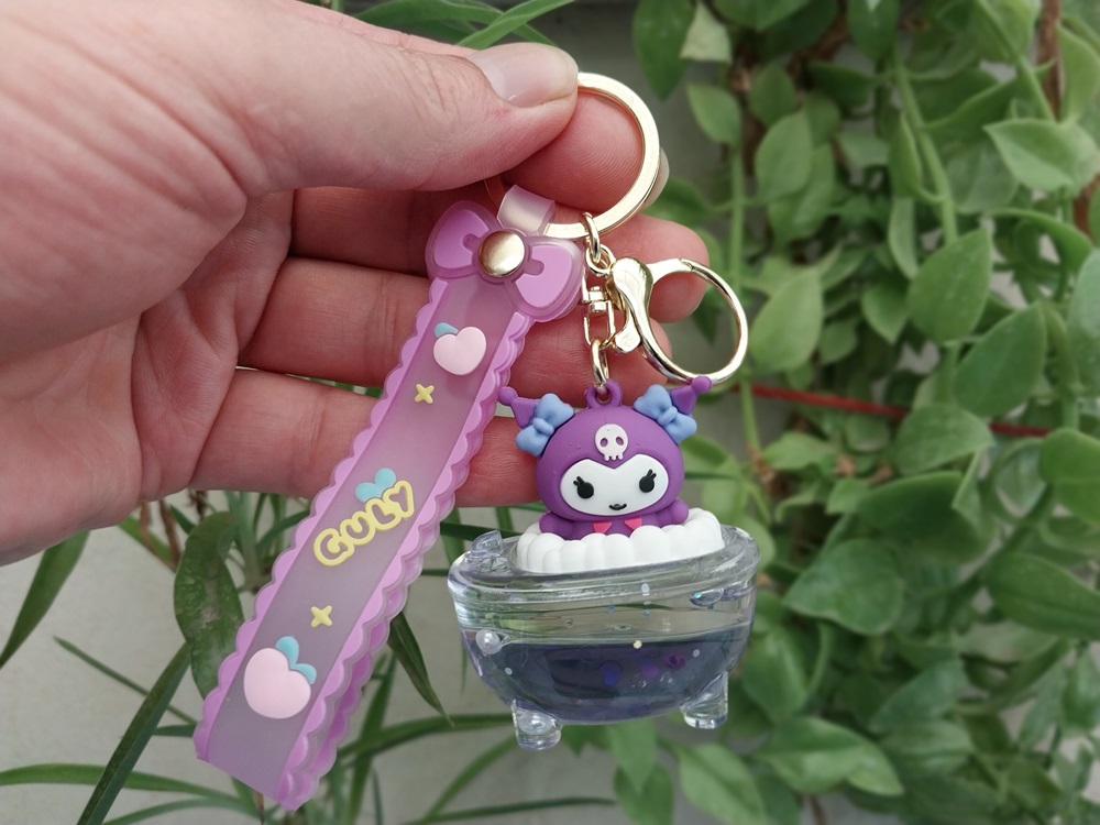 جاکلیدی آویز آکواریومی طرح کرومی Kuromi