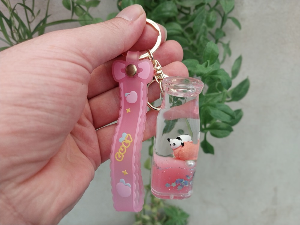 جاکلیدی آویز آکواریومی طرح بطری