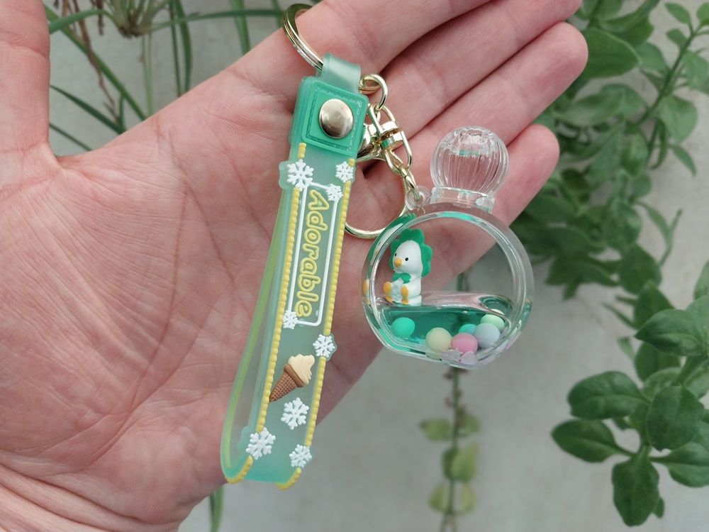 جاکلیدی آویز آکواریومی طرح شیشه عطر