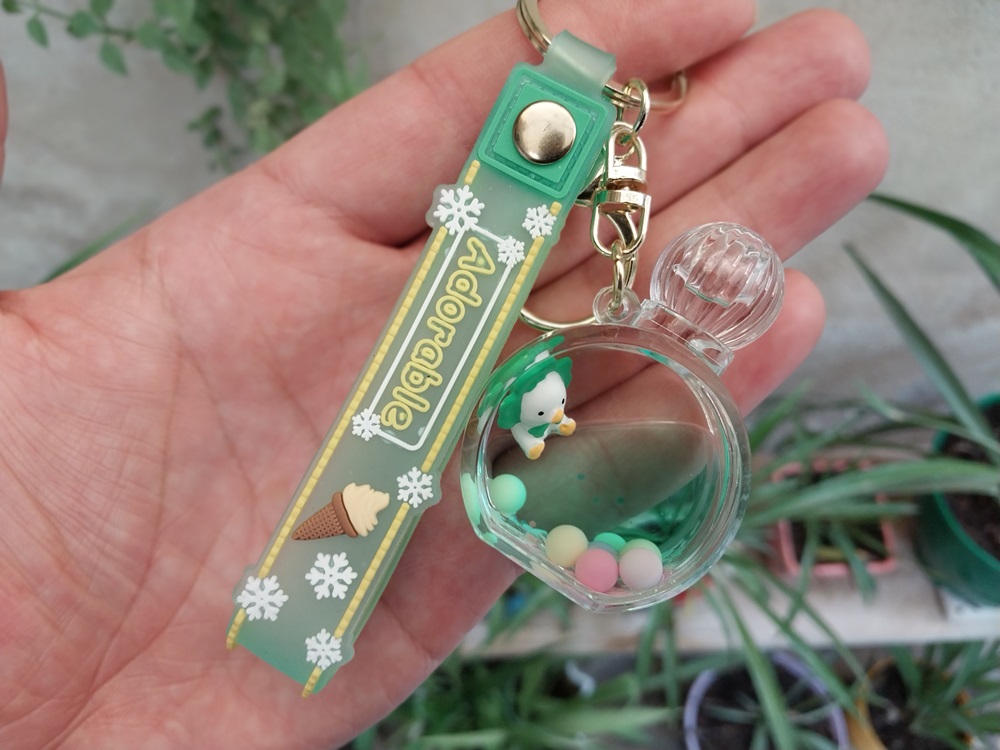 جاکلیدی آویز آکواریومی طرح شیشه عطر